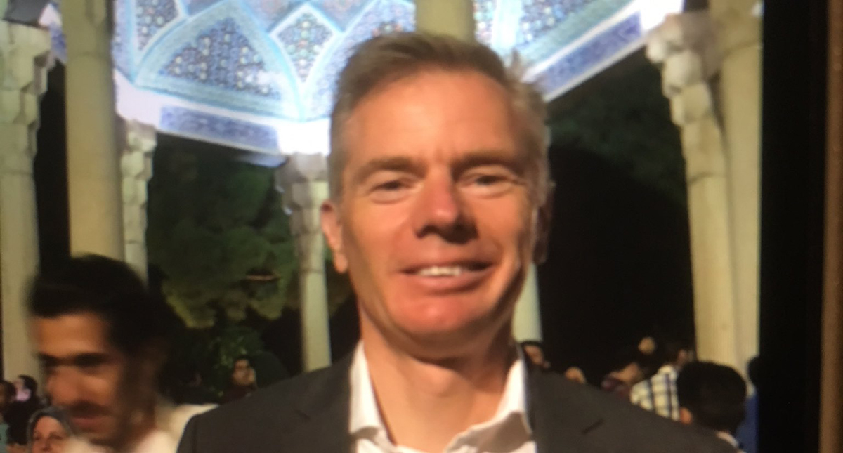 Irán convoca al embajador británico por su asistencia a protesta ‘ilegal’