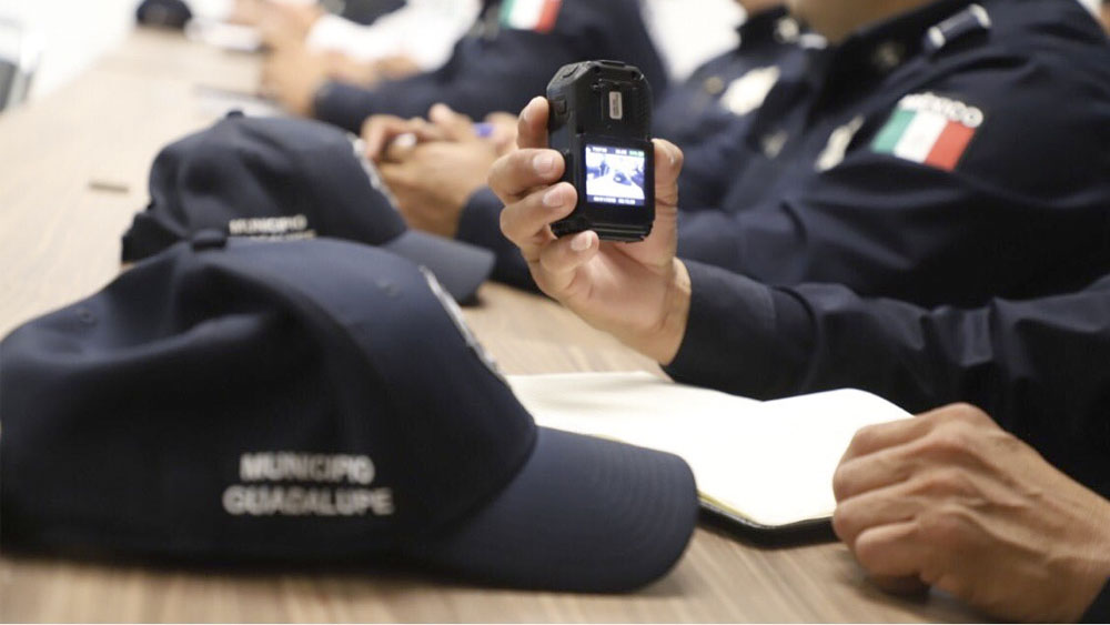 Encarcelan a dos policías por abusar de menor en Guadalupe, Nuevo León