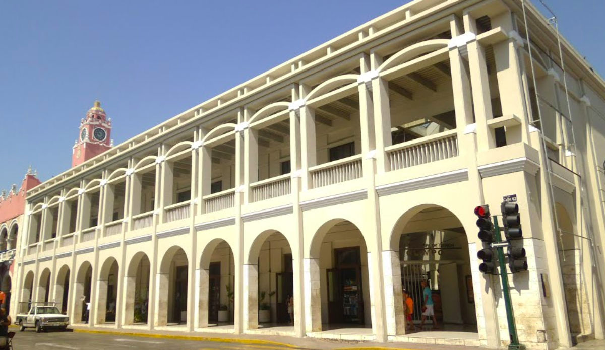 Policía dispara accidentalmente a su compañero en Mérida