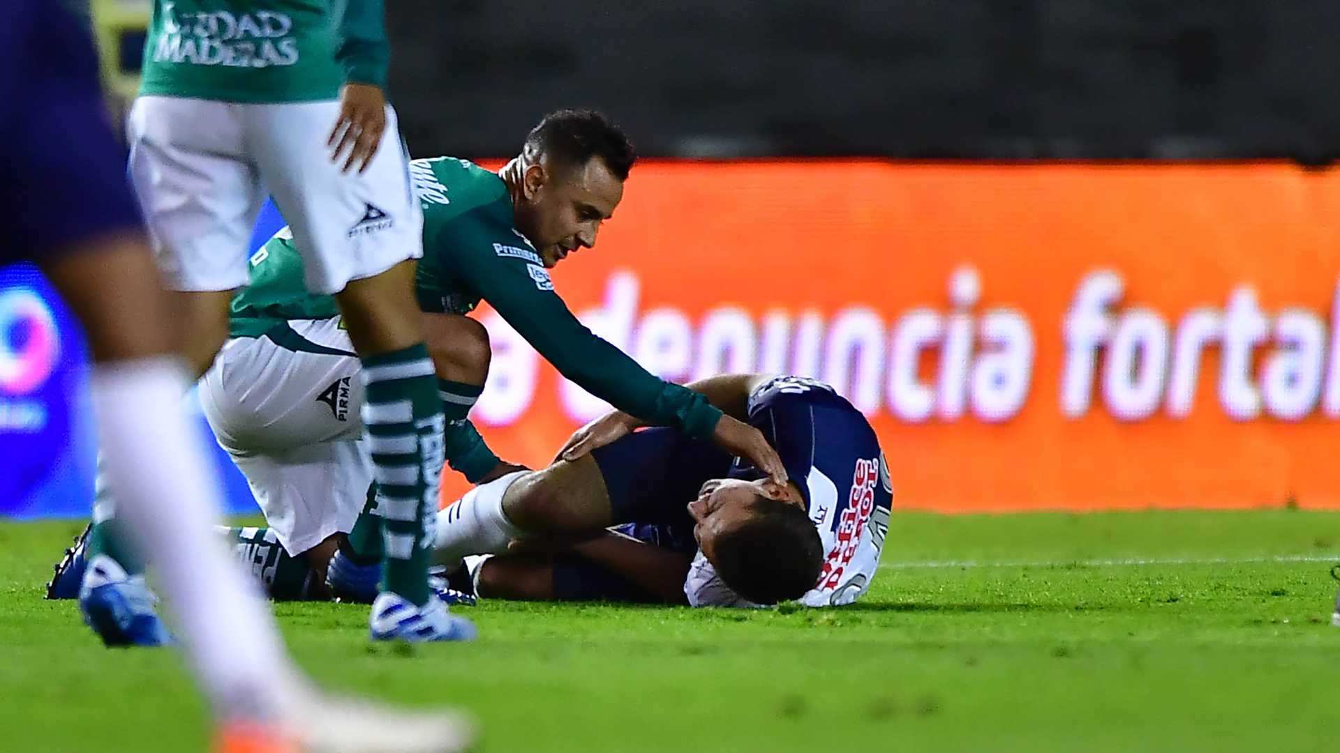 #Video Eugenio Pizzuto sufre grave lesión en su debut en Primera División