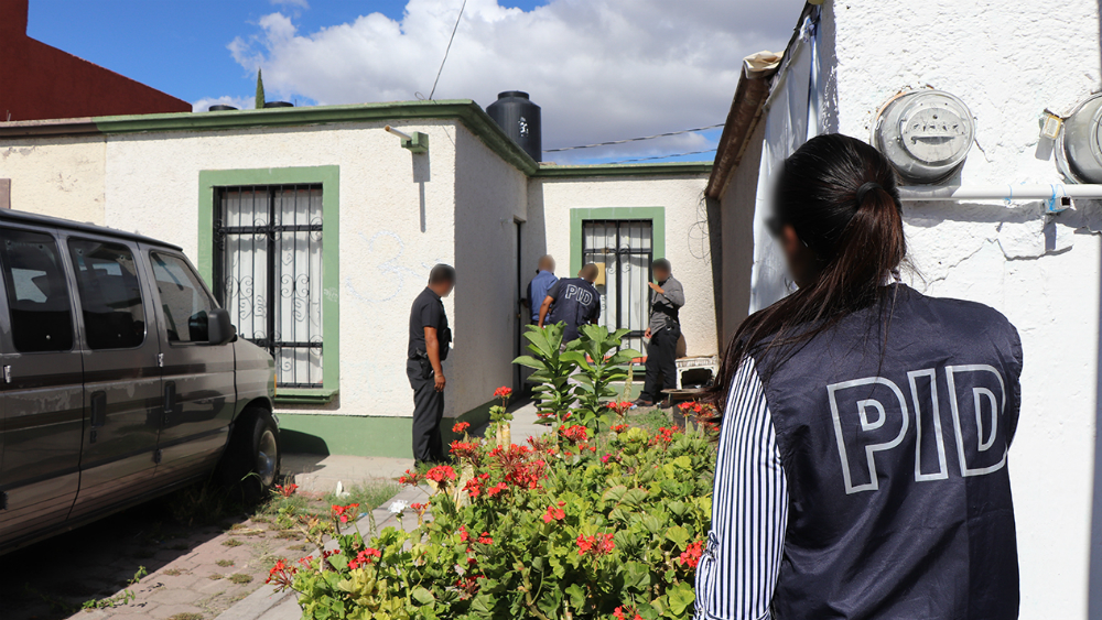 Detienen a dos sujetos por feminicidio en Querétaro