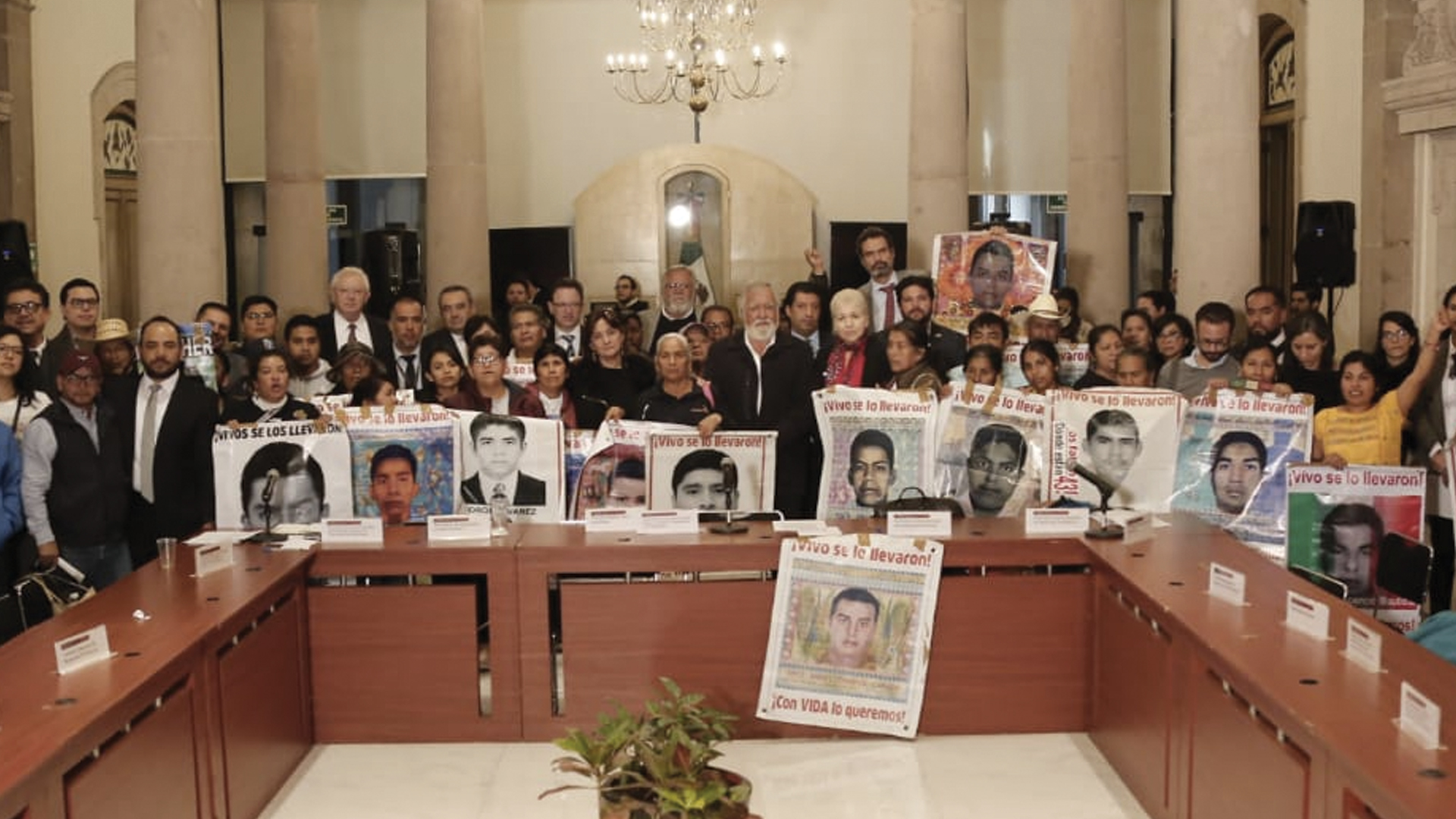 Formalizan reinstalación del GIEI en el caso Ayotzinapa