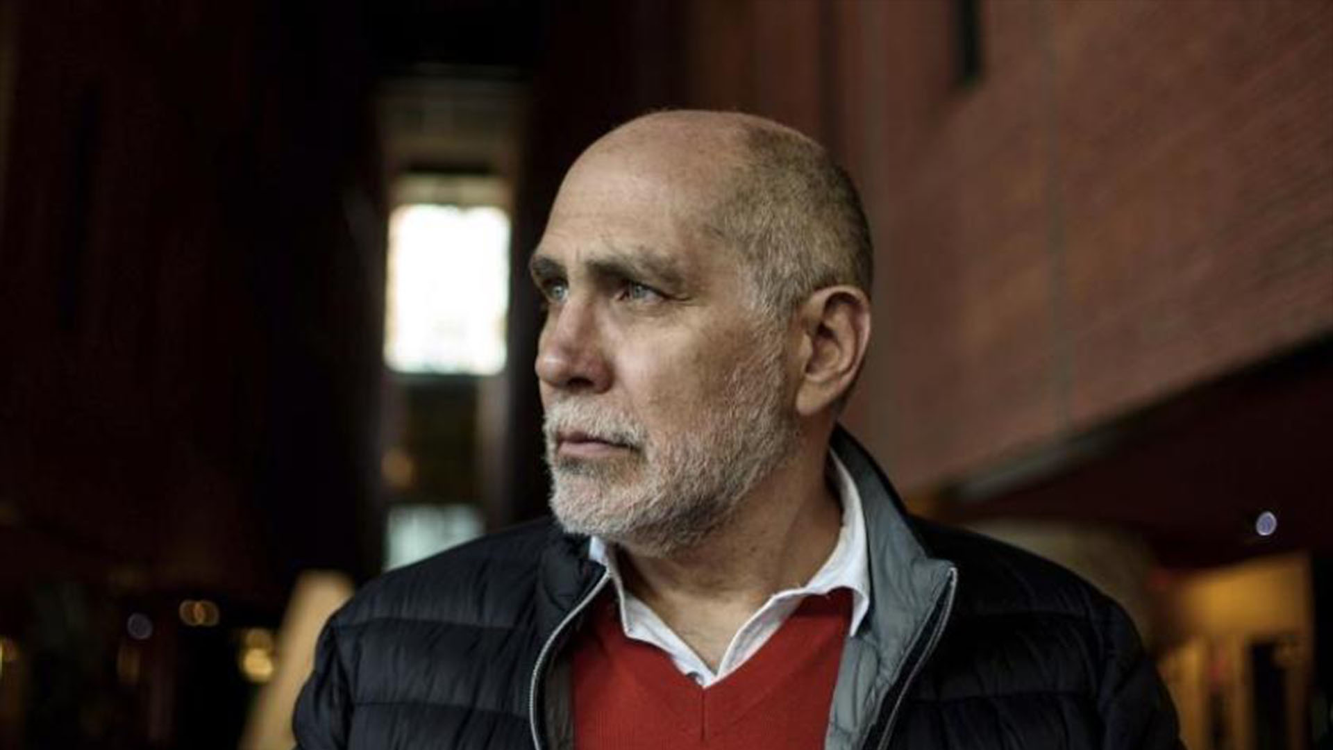 “Salvar el fuego” de Guillermo Arriaga, Premio Alfaguara 2020