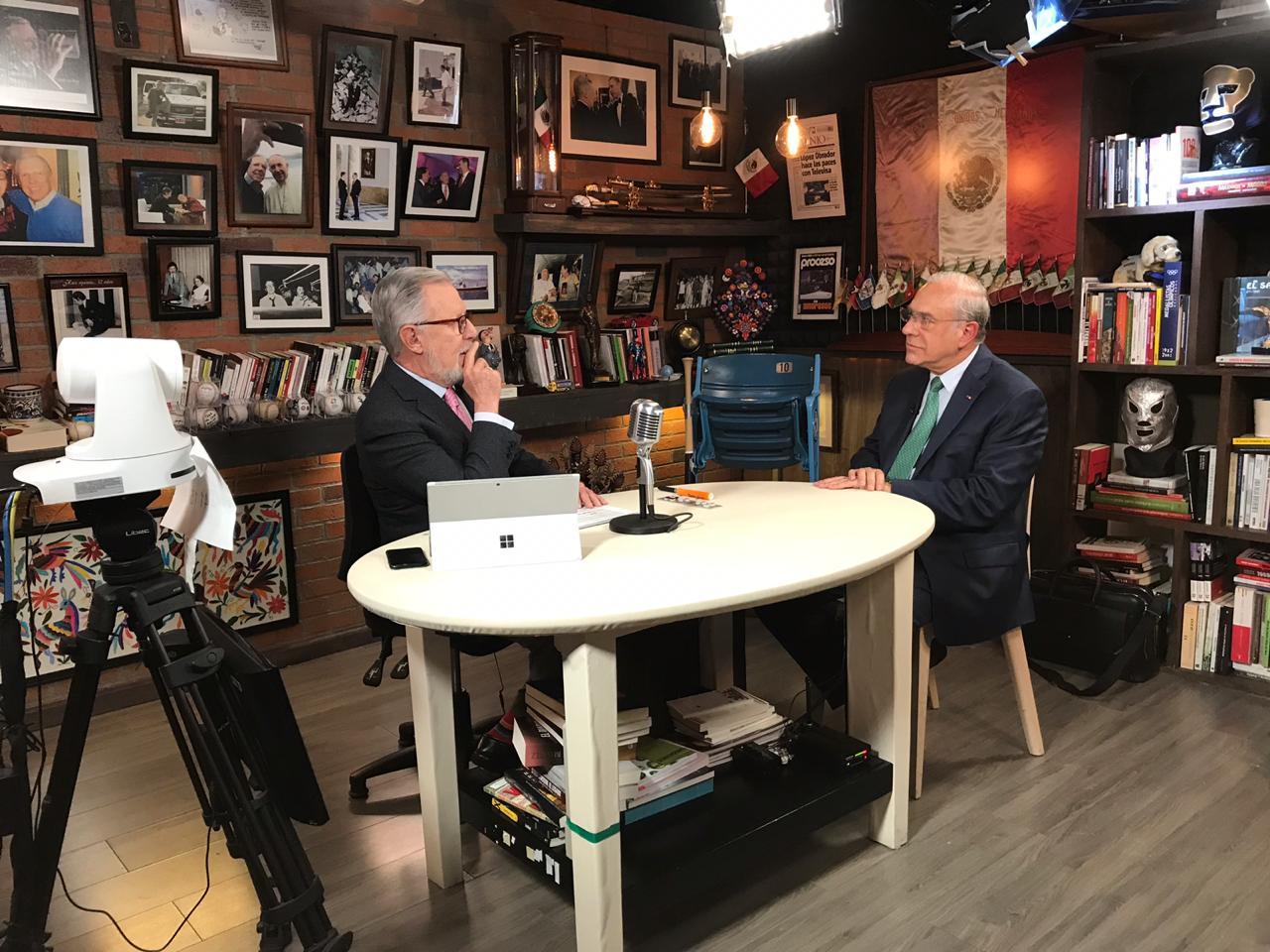 Gurría destaca importancia de la certidumbre jurídica para generar inversiones