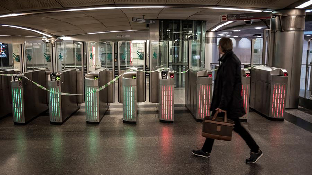 Francia pondrá en cuarentena a todas las personas que lleguen del extranjero