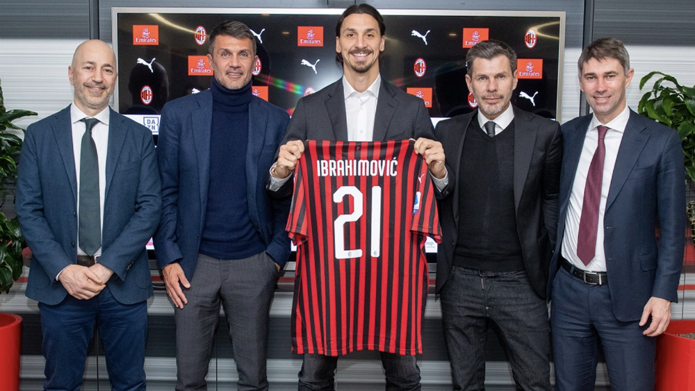 Zlatan Ibrahimovic desata la locura al aterrizar en Milán