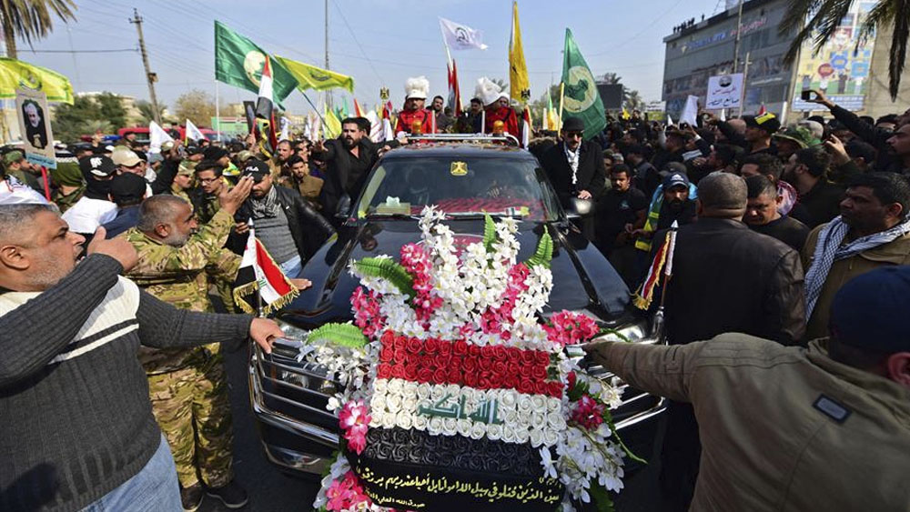 Miles de iraquíes despiden a Soleimani durante procesión en Bagdad