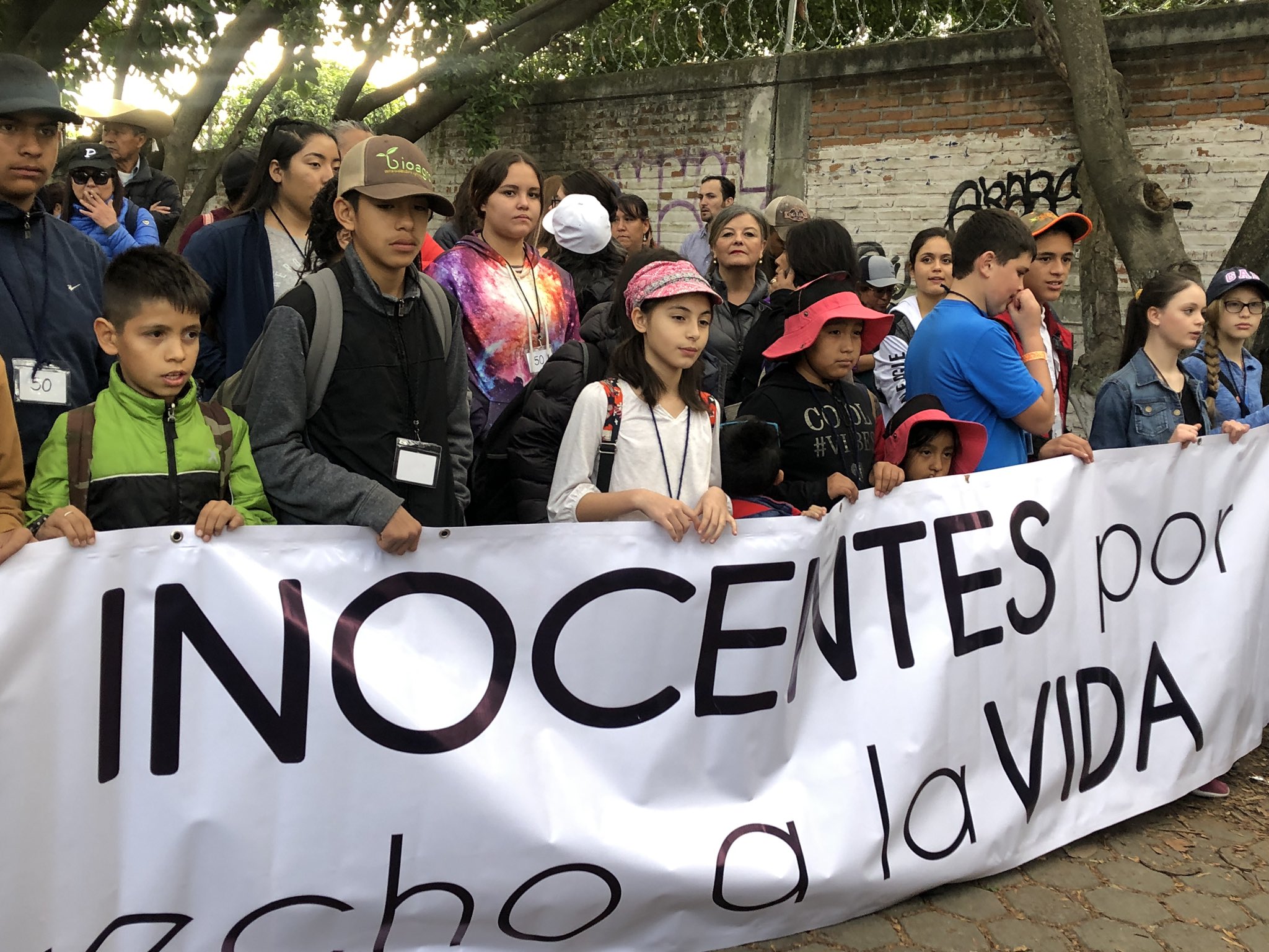 Avanza Caminata por la Verdad, la Justicia y la Paz, encabezada por Javier Sicilia y hermanos LeBarón - javier-sicilia-caminata-por-la-verdad-la-justicia-y-la-paz-3