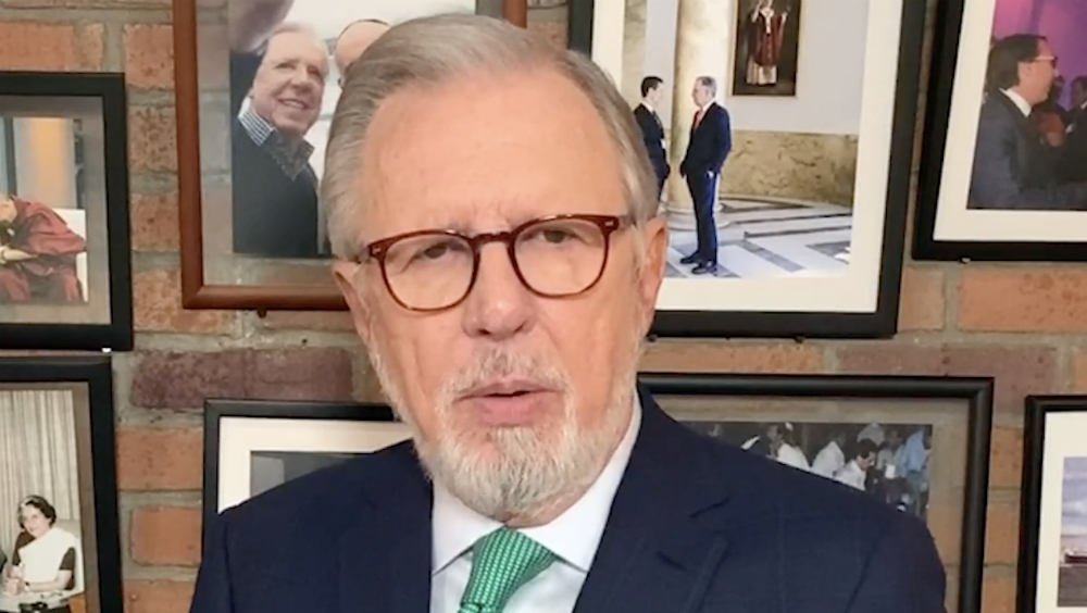 ¡Las noticias! Piden emitir ficha roja a Interpol para Raymundo Collins