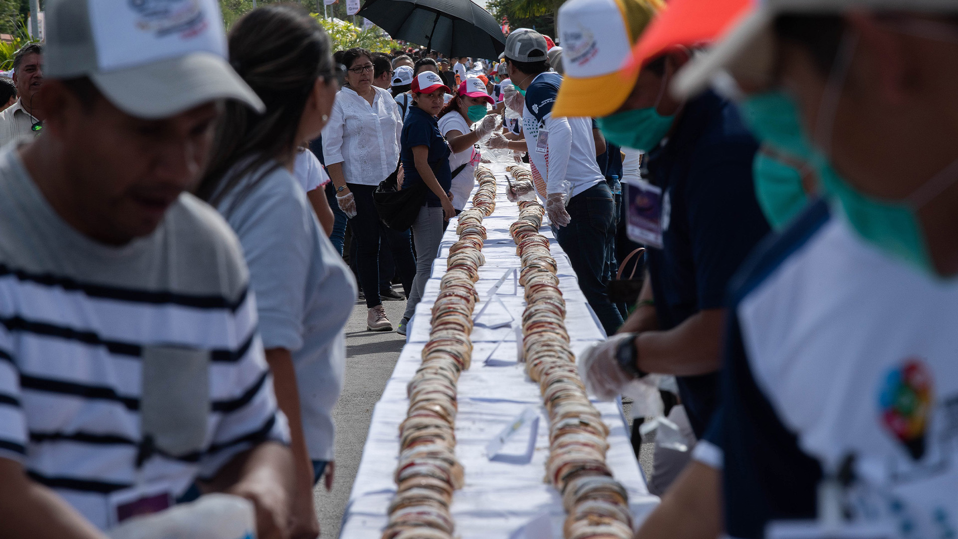 Dan Récord Guinness a ciudad yucateca por la rosca de Reyes más larga