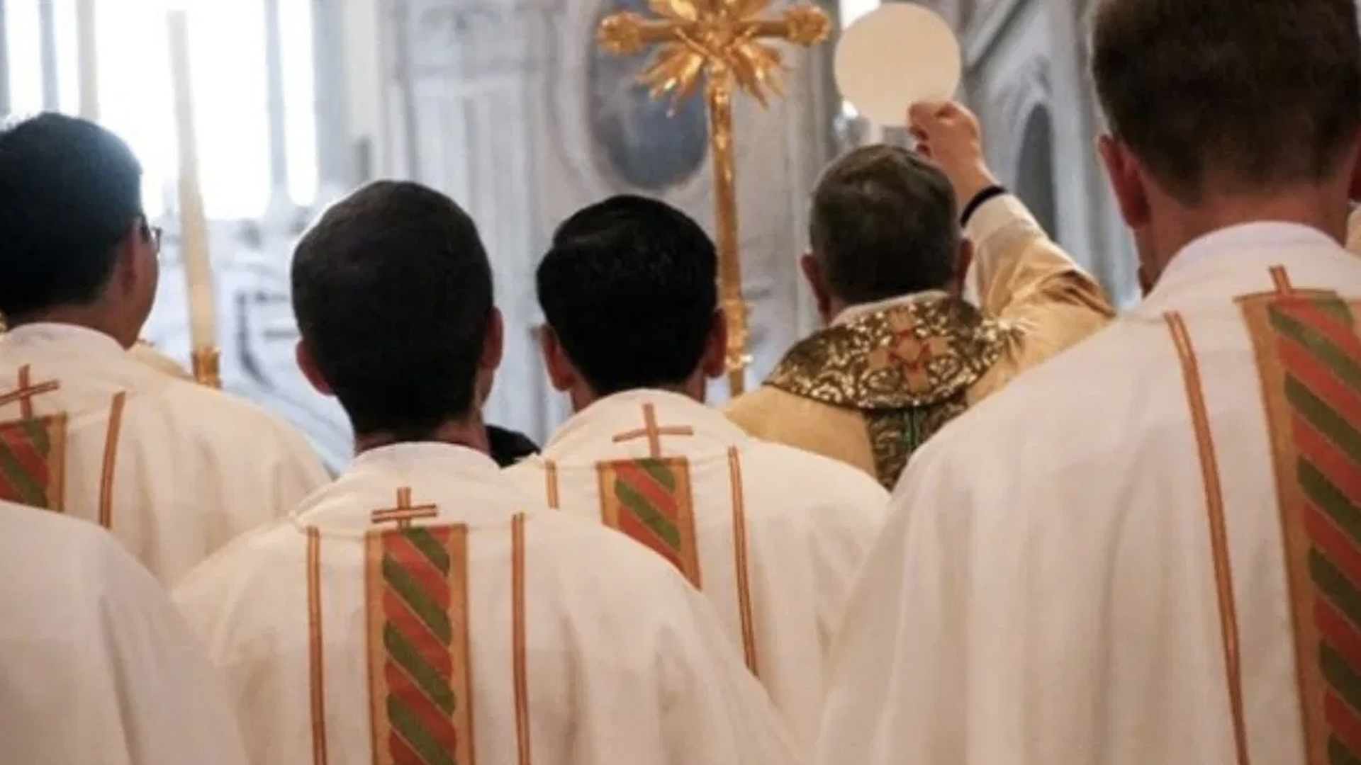 Legionarios de Cristo piden perdón a víctimas de abuso sexual cometidos por sacerdote Legionarios de Cristo piden perdón a víctimas de abuso sexual cometidos por sacerdote