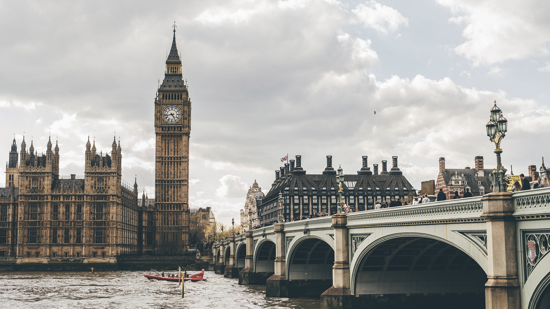 Londres admite baja probabilidad de casos de coronavirus