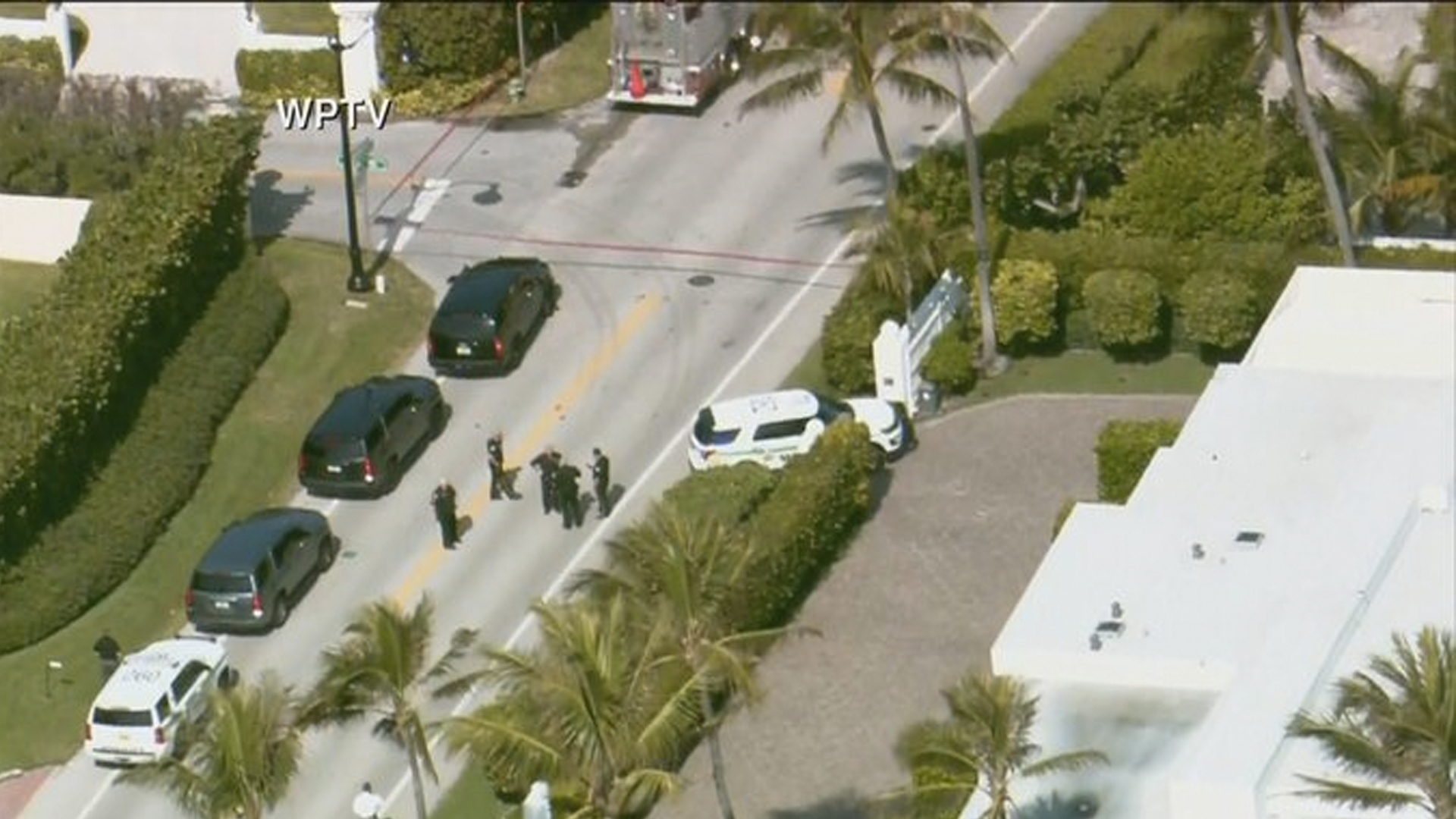 Disparan contra automóvil que intentó ingresar al resort de Trump de Mar-a-Lago; hay dos detenidos