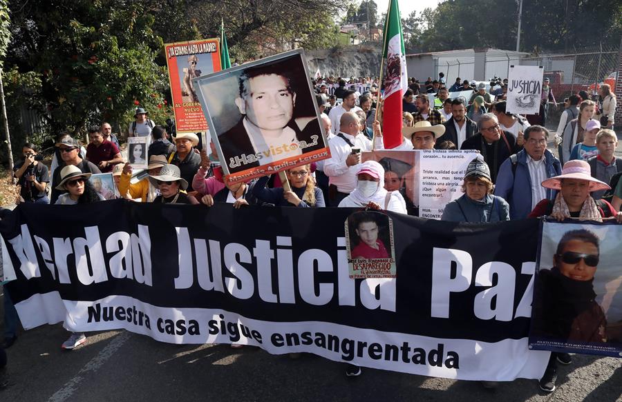 Este jueves salió de Cuernavaca la Caminata por la Verdad, Justicia y Paz