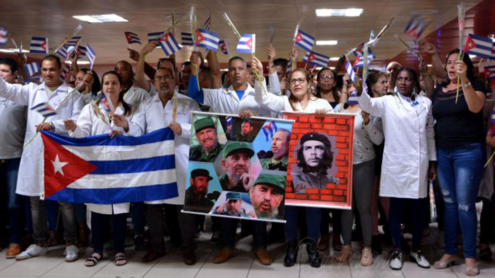 Mike Pompeo pide a países terminar contratos médicos con Cuba