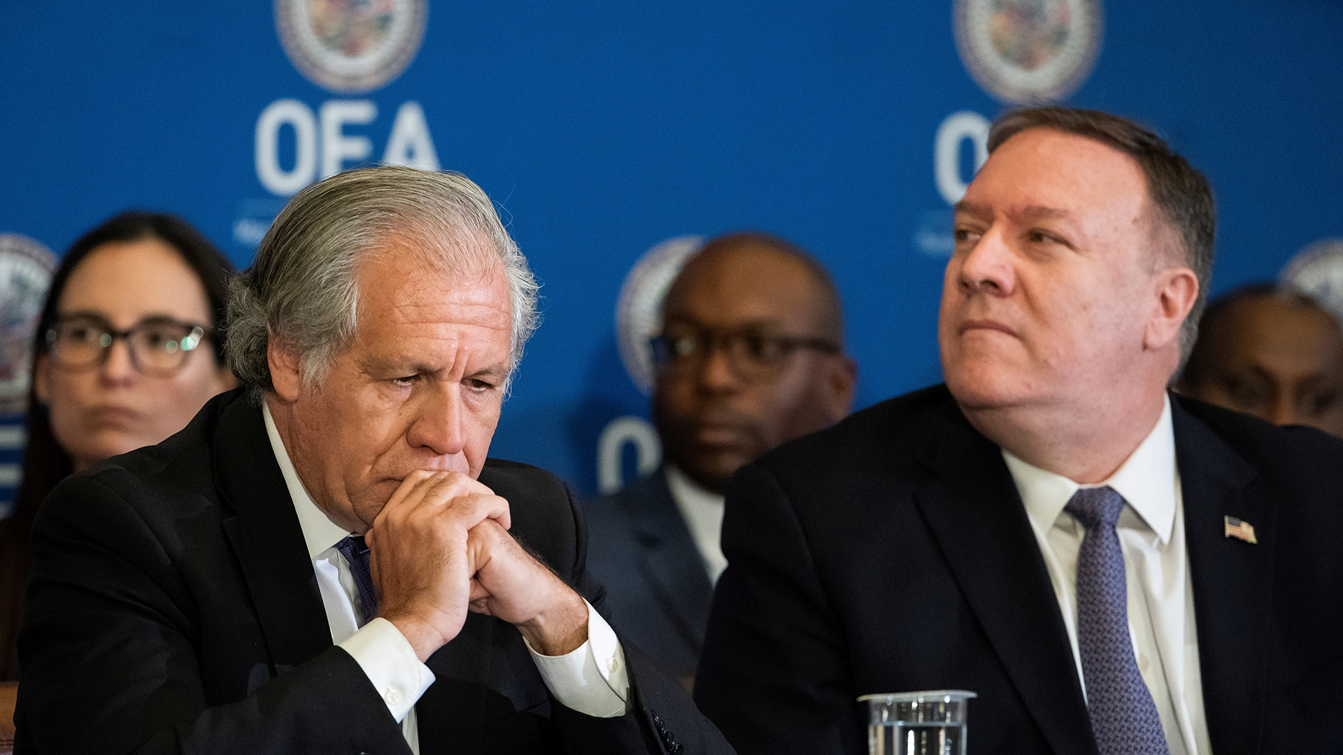 Mike Pompeo hace campaña por Luis Almagro en la OEA