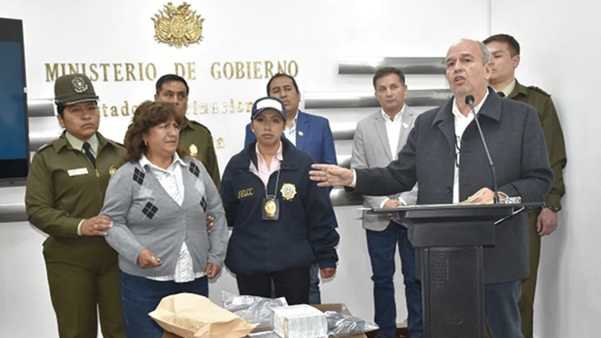 Detienen a mujer acusada de ‘financiar’ actividades de Evo Morales