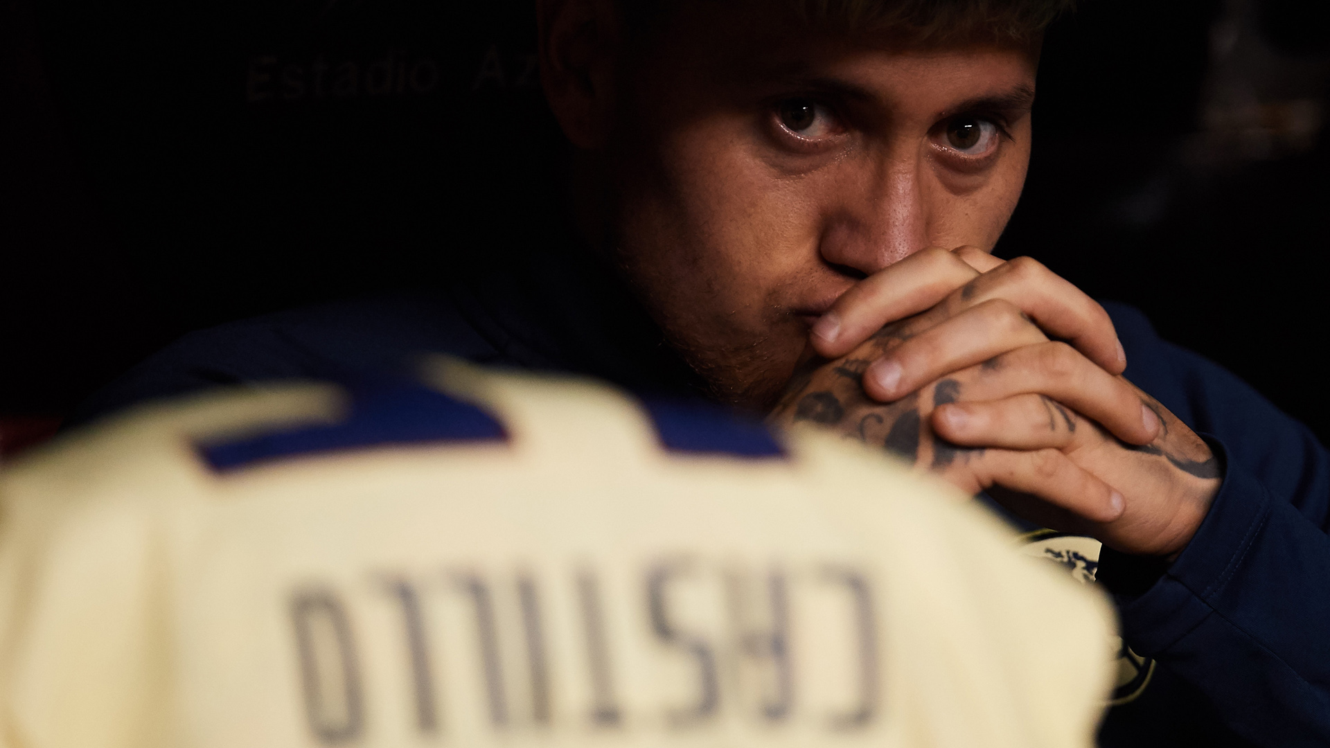 Operarán a Nico Castillo por lesión durante entrenamiento