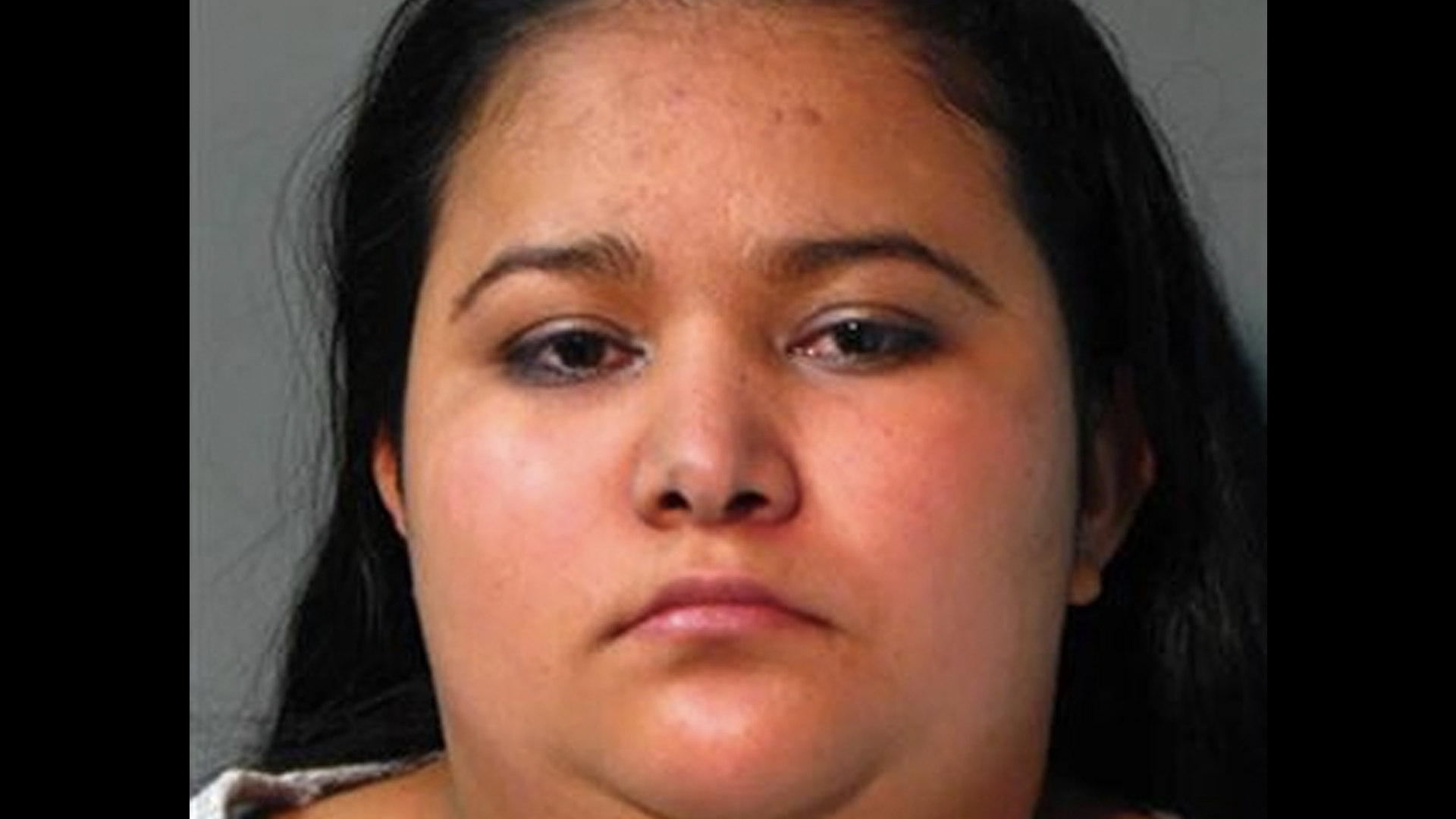 Detienen a niñera que metió a bebé a bañera con agua hirviendo