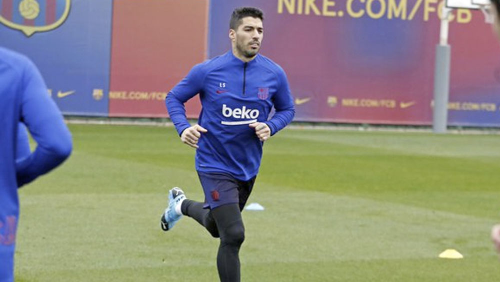 Operarán a Luis Suárez de la rodilla derecha tras lesión