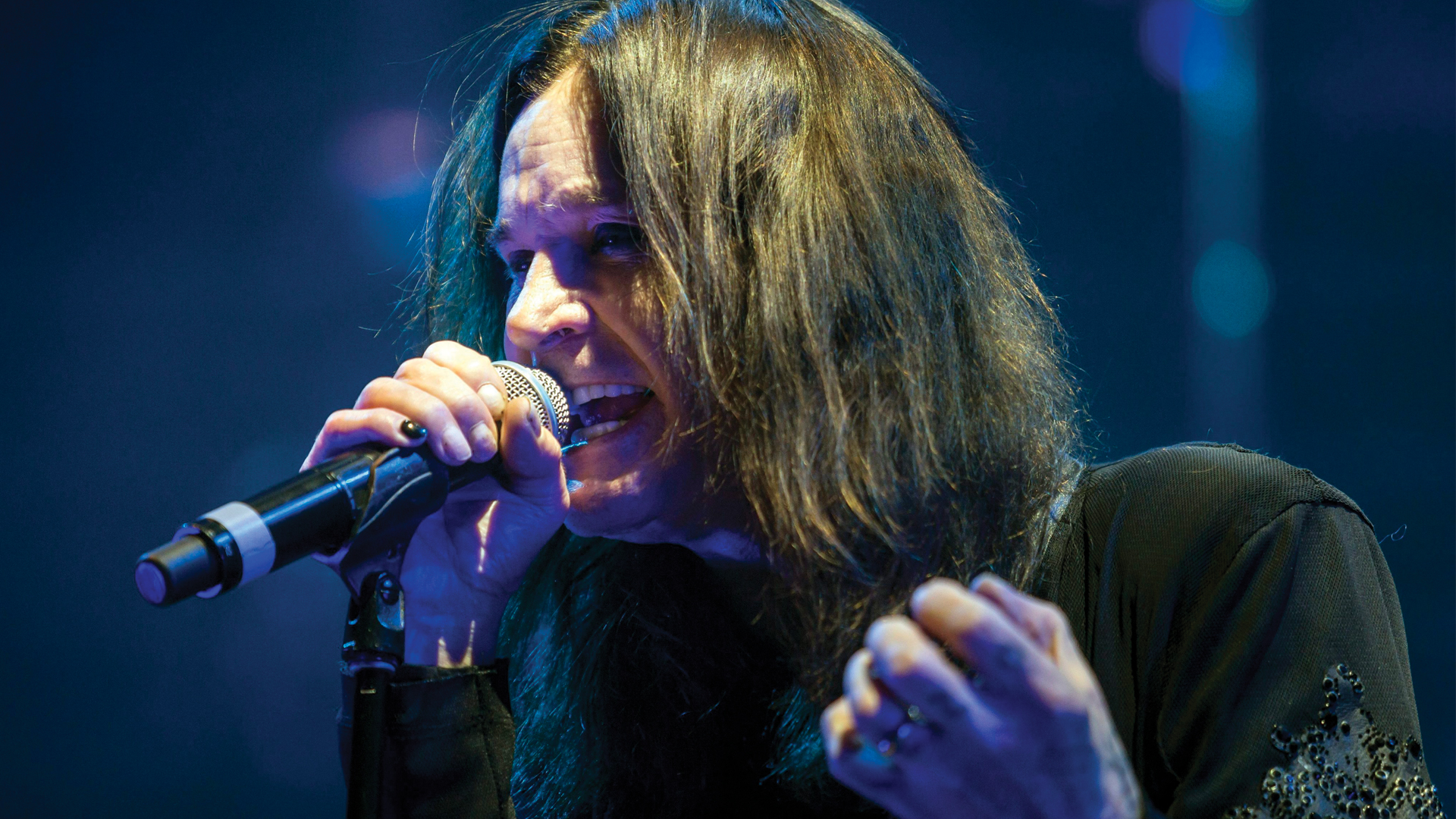 Ozzy Osbourne revela que padece parkinson