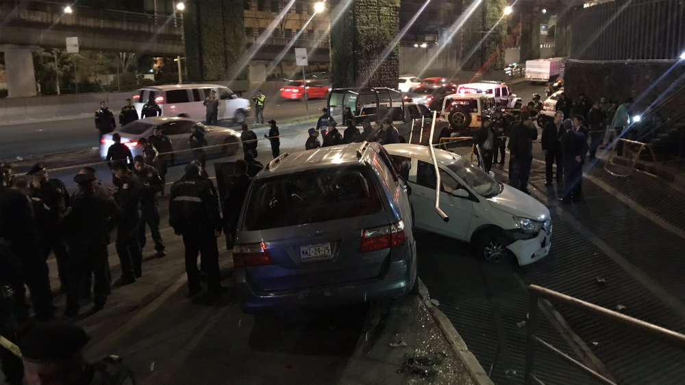 Un muerto y dos lesionados tras persecución y balacera en Periférico