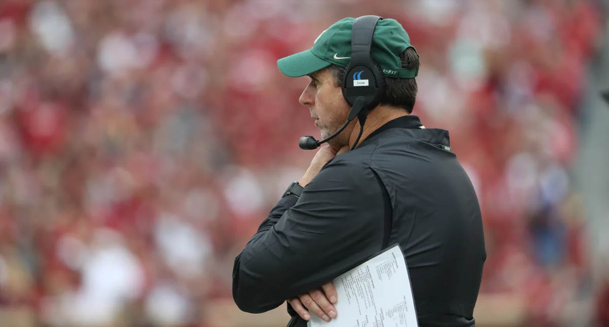 Panthers de Carolina contratan a Phil Snow como coordinador defensivo