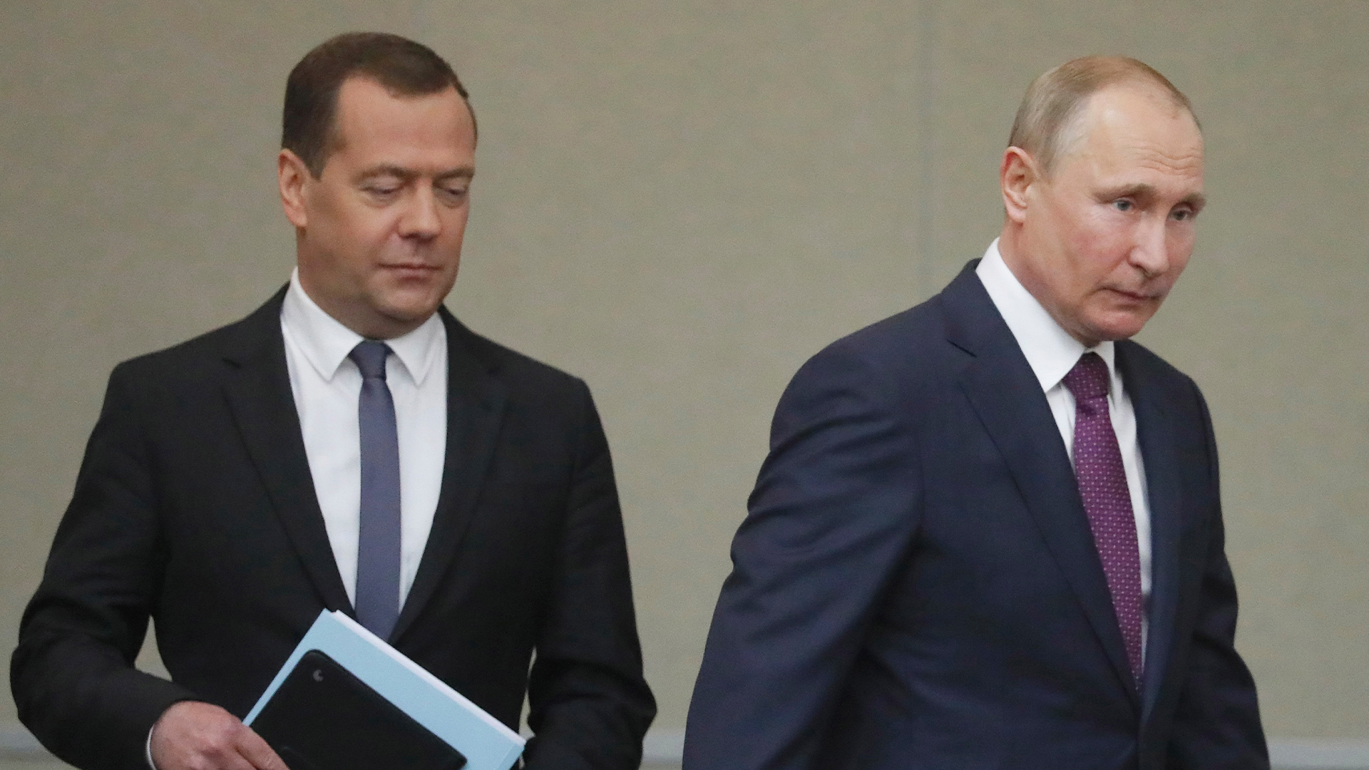 Dimite el gobierno del primer ministro ruso Dmitri Medvédev