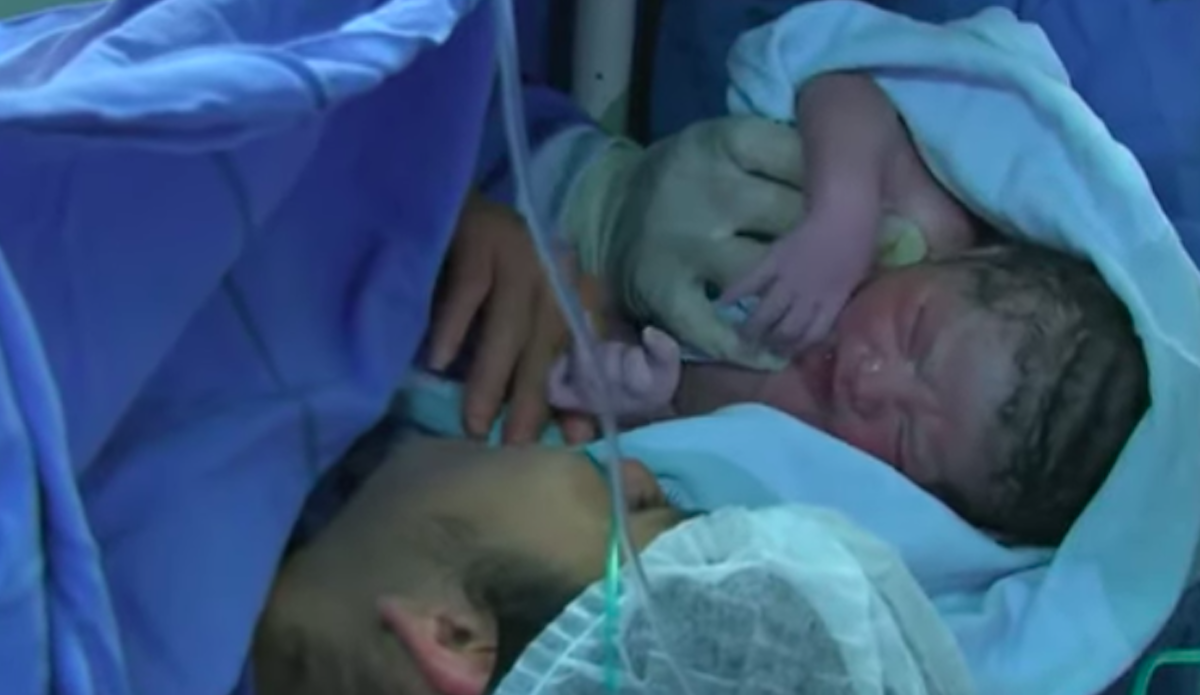 Nace el primer bebé del 2020