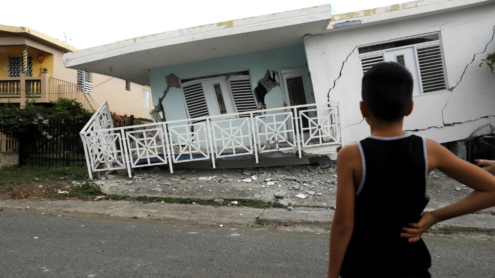 Puerto Rico activa comité de respuesta por sismo que colapsó varias viviendas