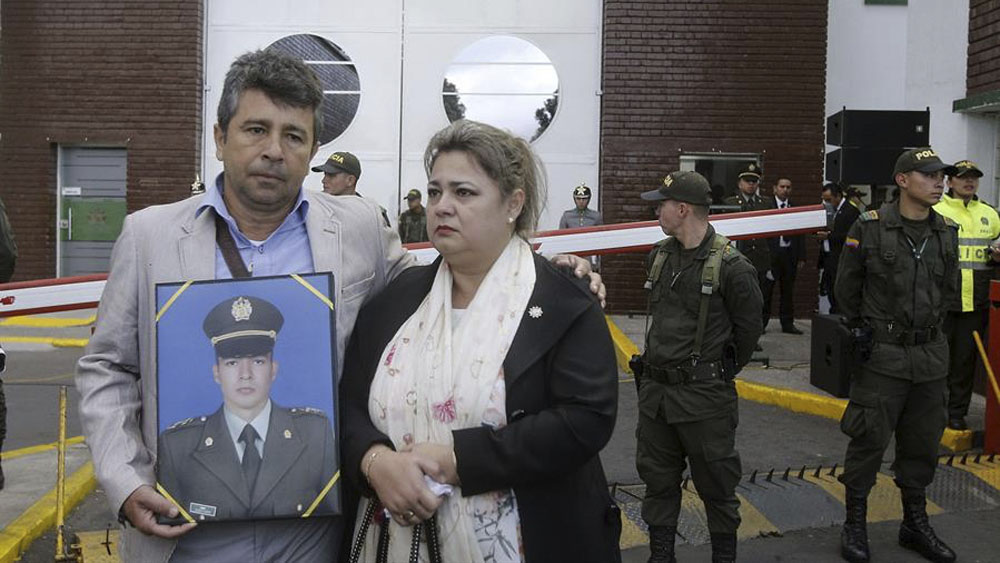Rinden homenaje en Bogotá a 22 cadetes asesinados en atentado