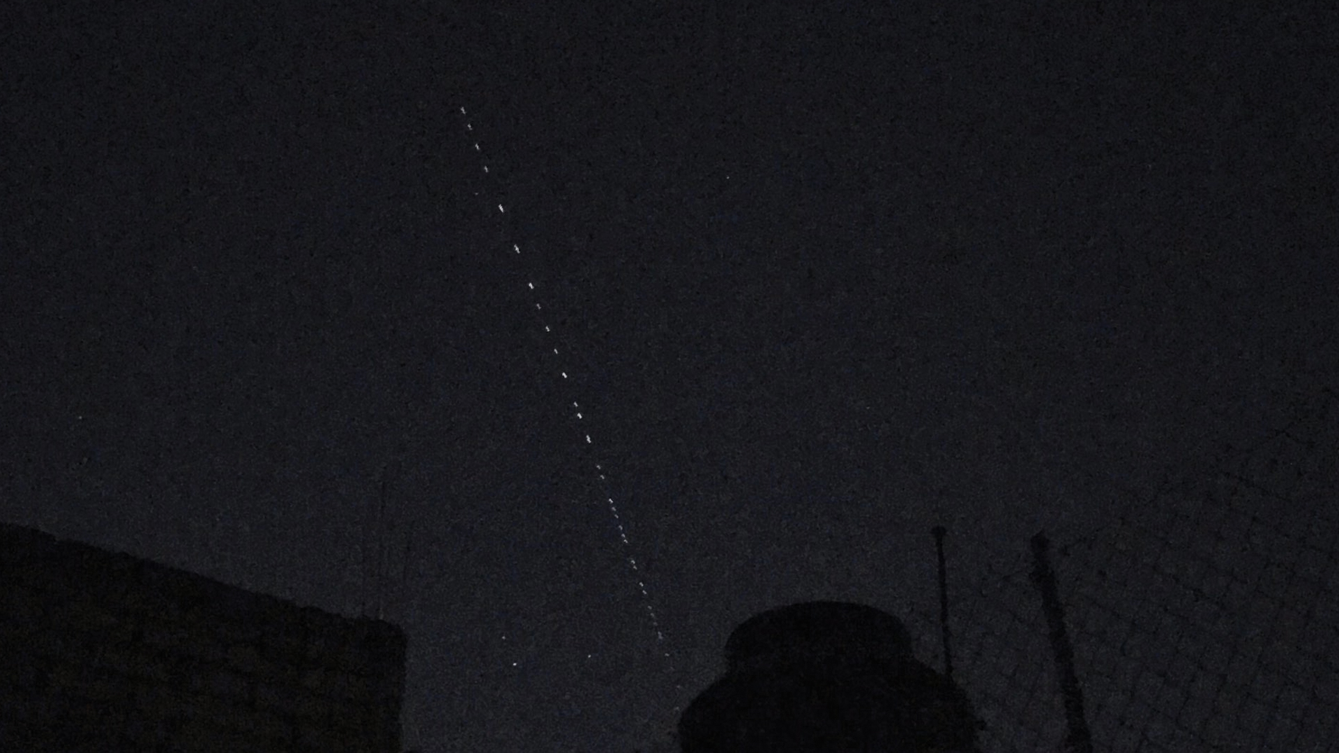 ¿Qué son las luces que han aparecido en el cielo del Valle de México?