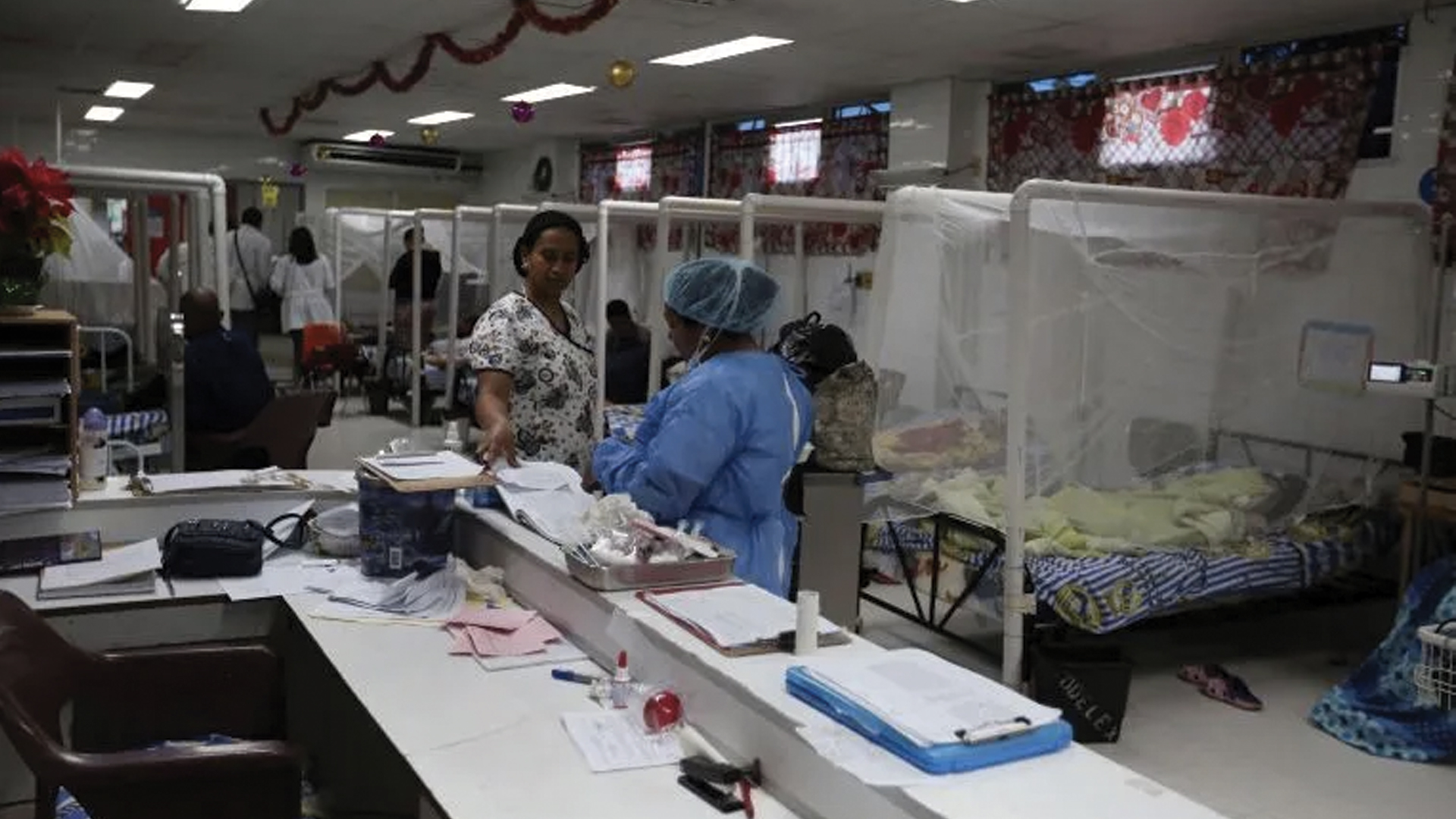 PAN y PRD exigen que se den a conocer reglas de operación del Insabi