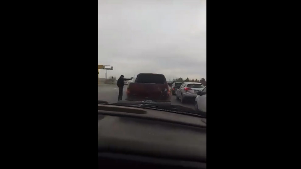 #Video Sicario pide a compañero grabar ejecución en Ciudad Juárez