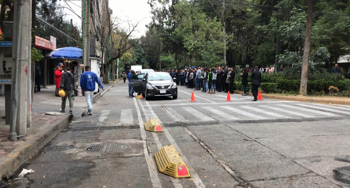 Mexicanos desalojan inmuebles por Macrosimulacro 2020 - simulacro-sobre-reforma