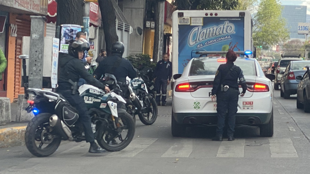 #Video Policías de la CDMX agreden al portero Alfredo Saldívar y su esposa