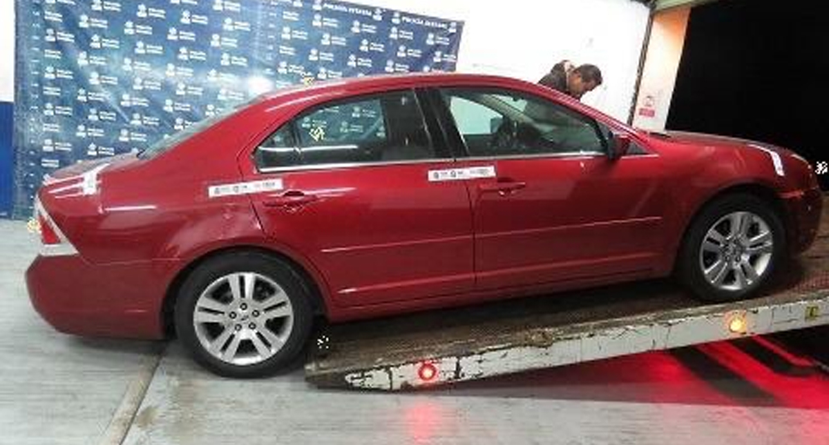 Recuperan vehículos y cajas de tráiler robados en Veracruz