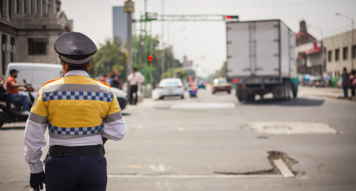 Cambian en CDMX reglas de circulación para transporte de carga y turístico