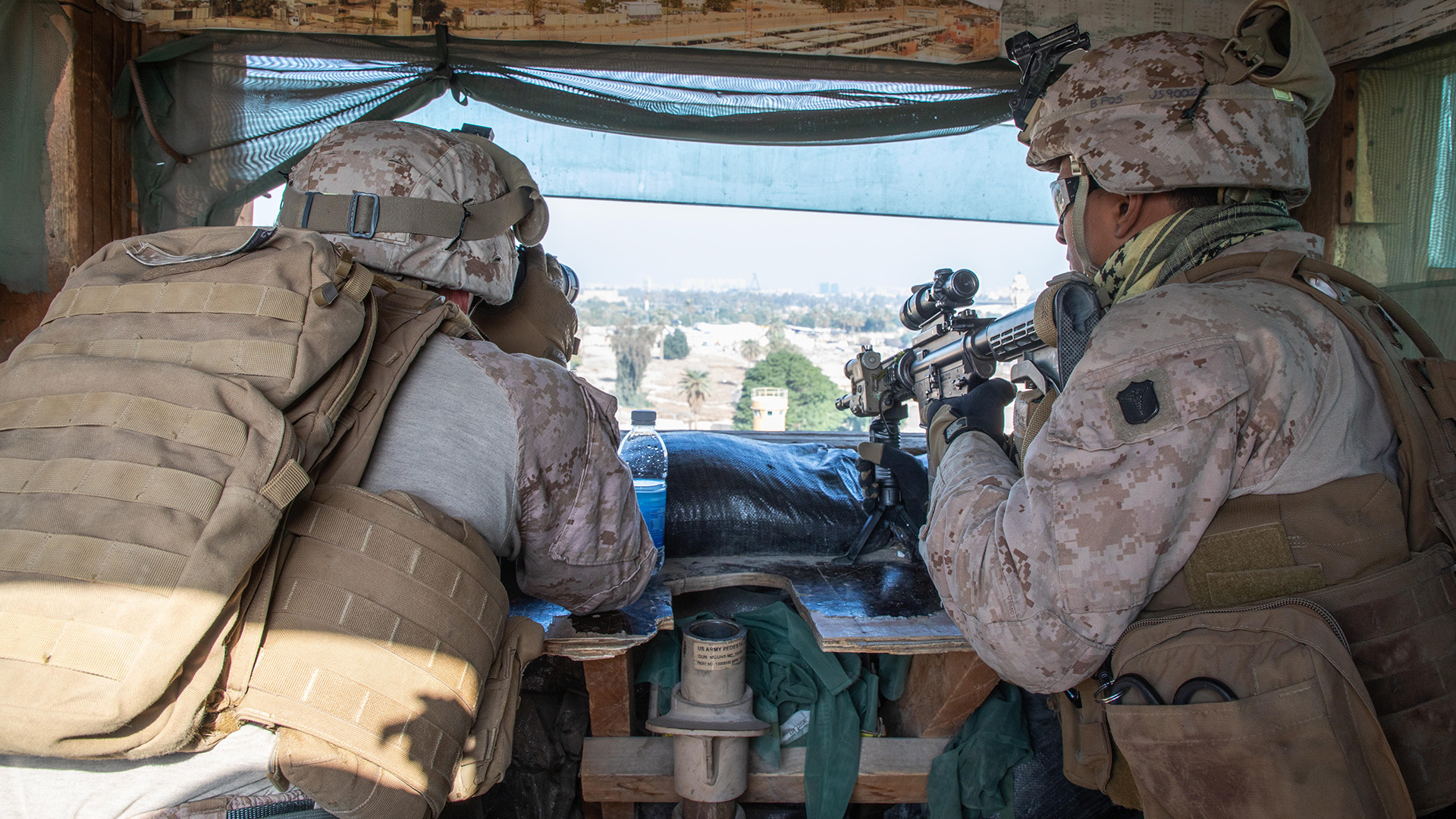 Tropas de EE.UU. continúan labores en Irak pese a orden de expulsión