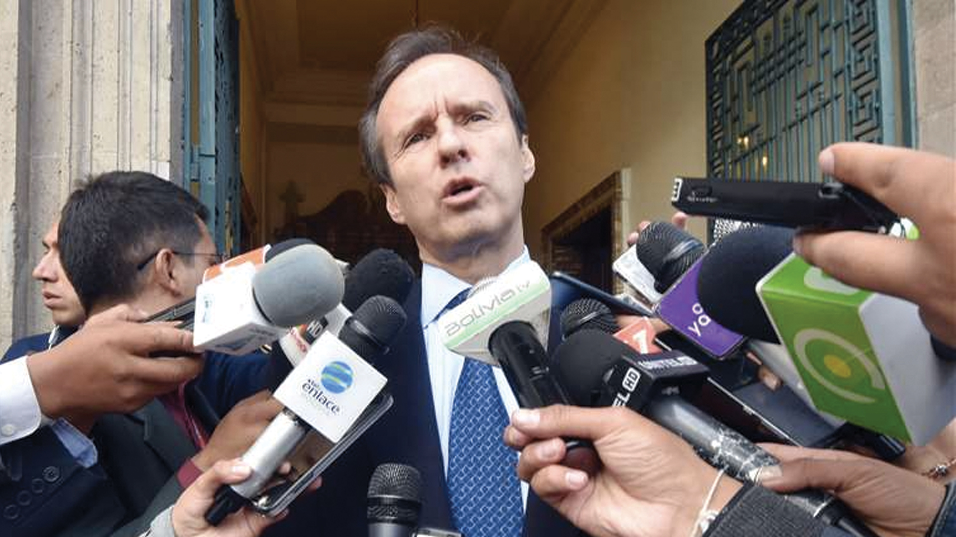 ‘Tuto’ Quiroga deja funciones como delegado internacional de Bolivia