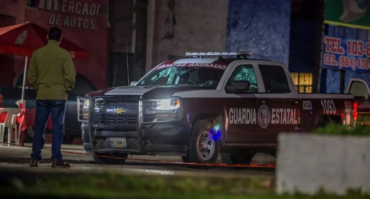 Ataque a elementos de la Guardia Estatal de Tijuana deja un muerto - unidades-de-la-guardia-estatal-de-tijuana-en-sitio-donde-ocurrio-el-ataque