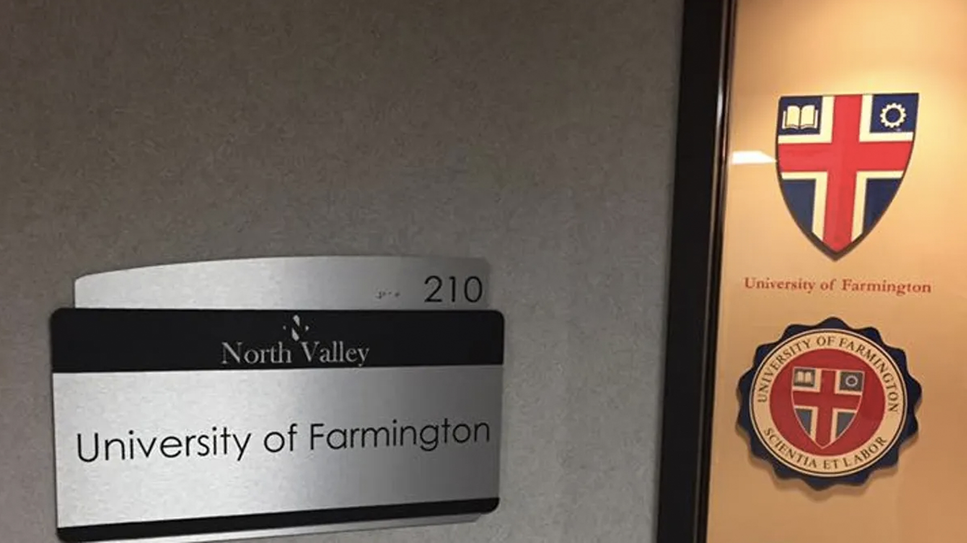 ICE deporta a 250 estudiantes inscritos en universidad falsa