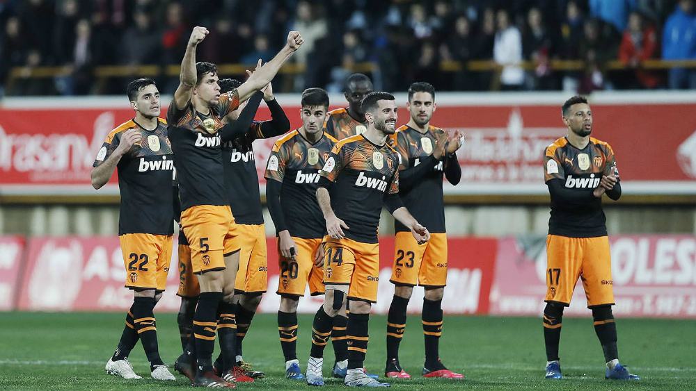 Valencia vence en penales a la Cultural y avanza a cuartos de Copa del Rey