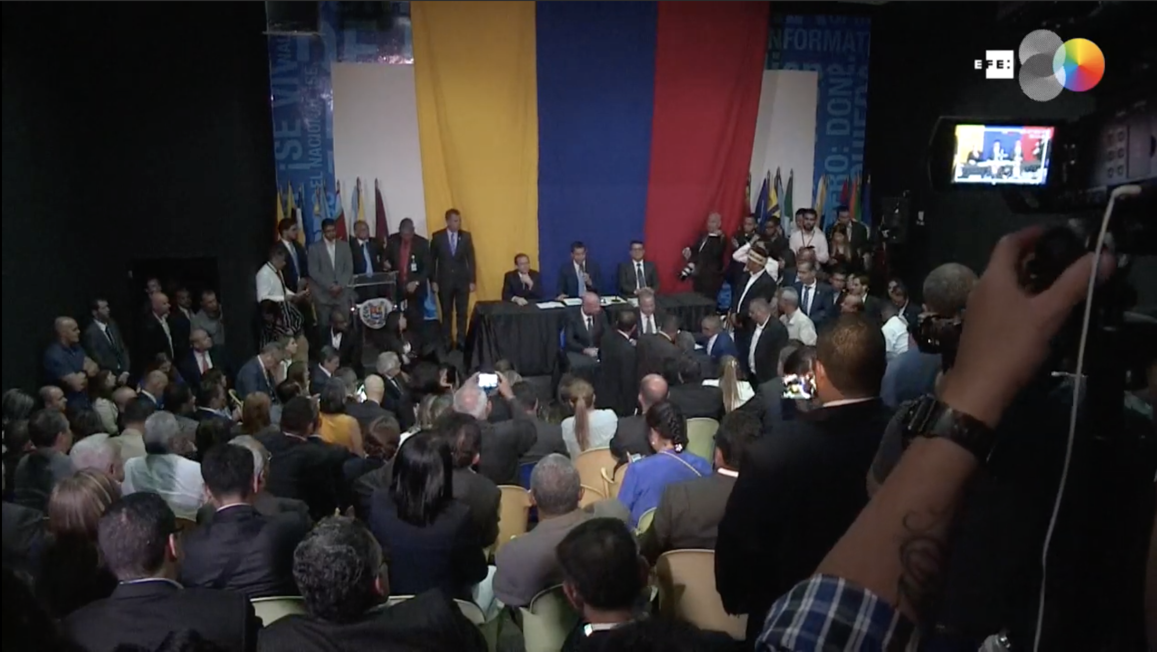 Venezuela abre un nuevo cisma: dos presidentes para un mismo parlamento