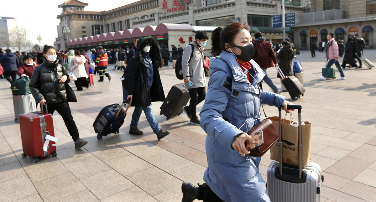 Suspenden vuelos en Wuhan para evitar propagación de nuevo coronavirus