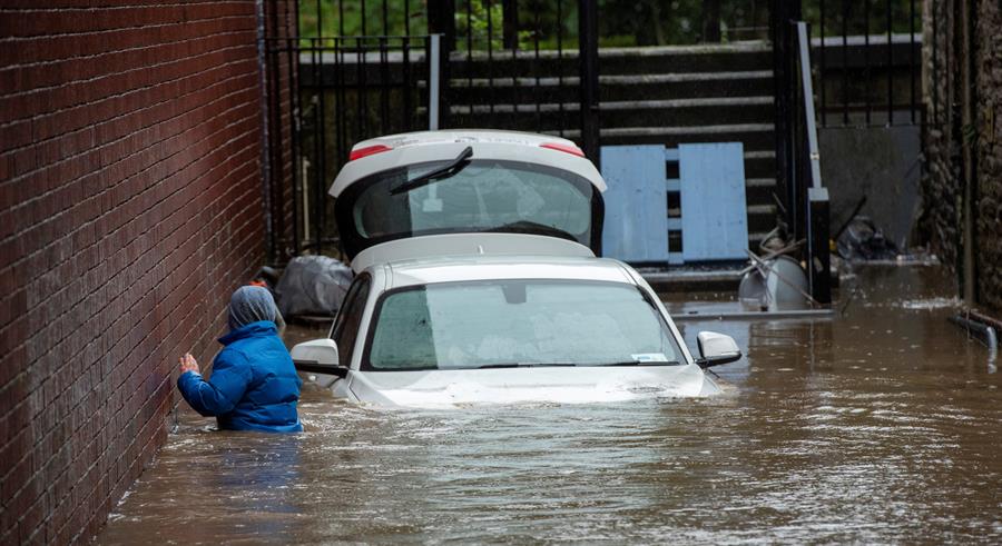 Afectaciones en Reino Unido, tras el paso de la tormenta Dennis