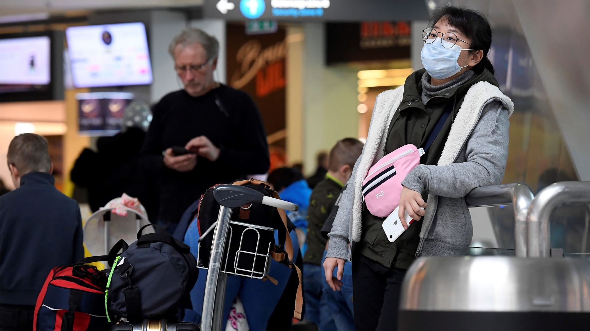 Al menos 46 aerolíneas suspenden vuelos a China por coronavirus