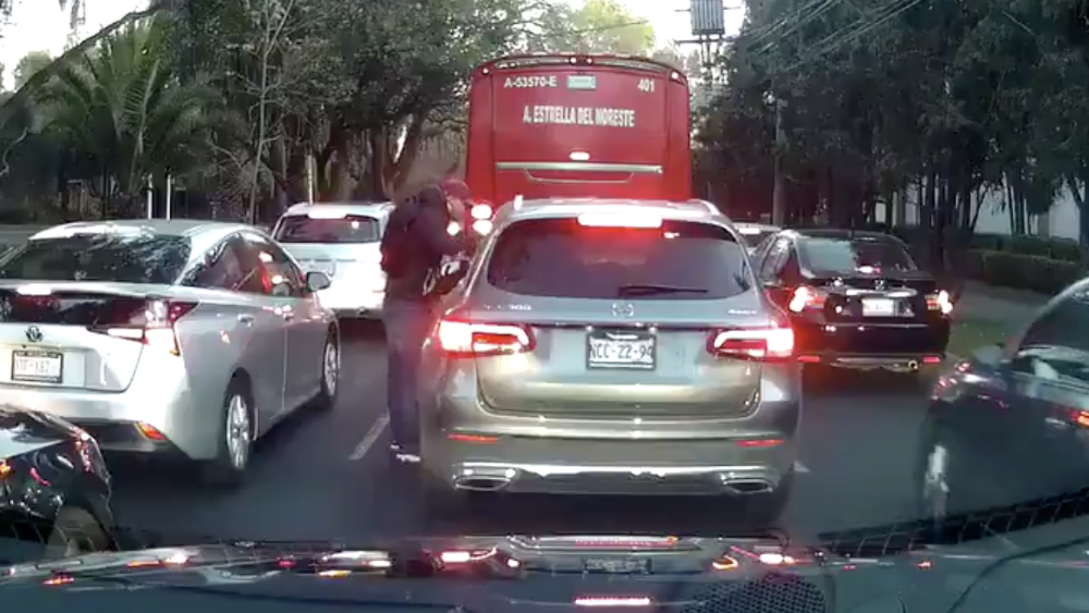 Graban asalto en Paseo de las Palmas de CDMX