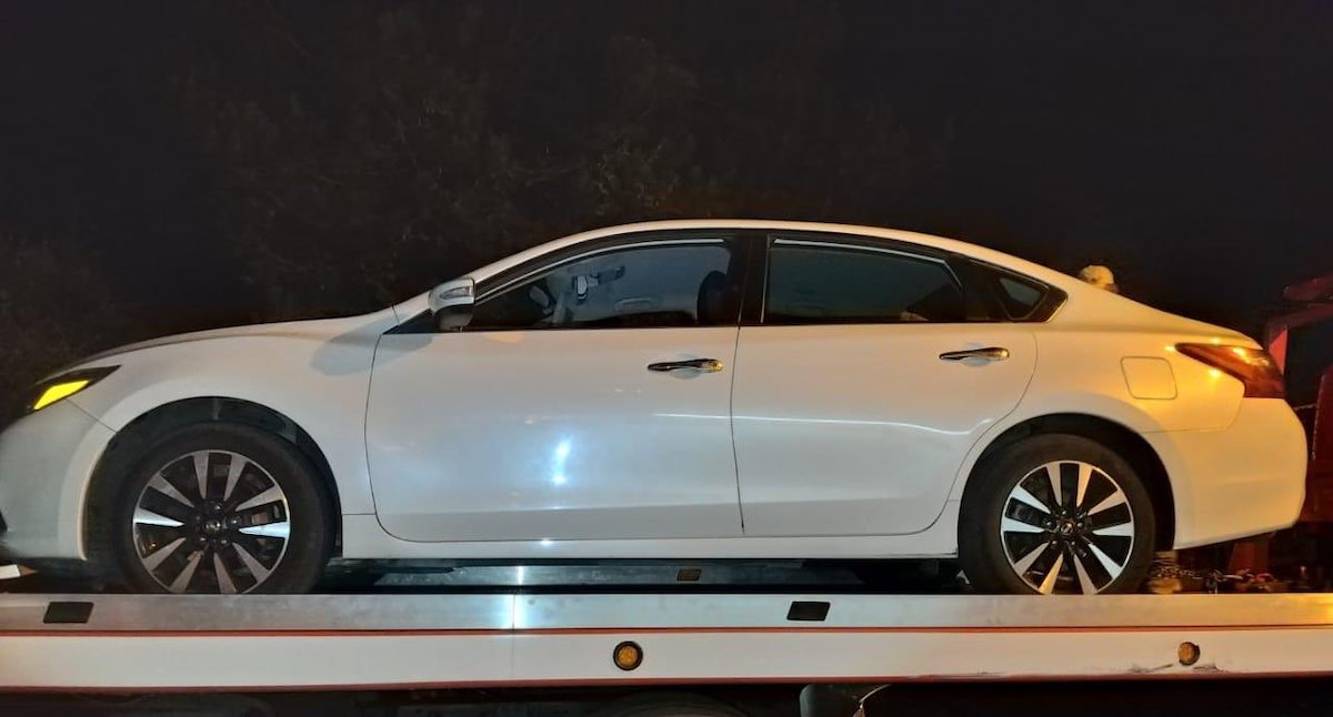 Detienen a cuatro sujetos con droga y auto robado en Uruapan