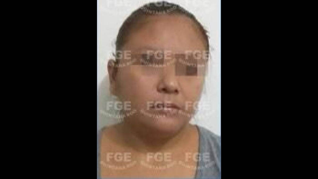 Detienen en Cancún a mujer acusada de darle ácido a hija de su pareja